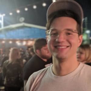 Meet your Posher, Eric